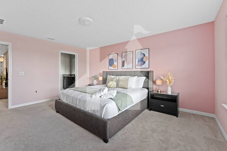 Vacation Home Near Disney, 5 bedrooms