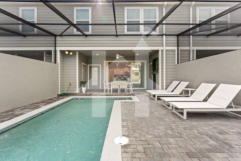 Vacation Home Near Disney, 5 bedrooms