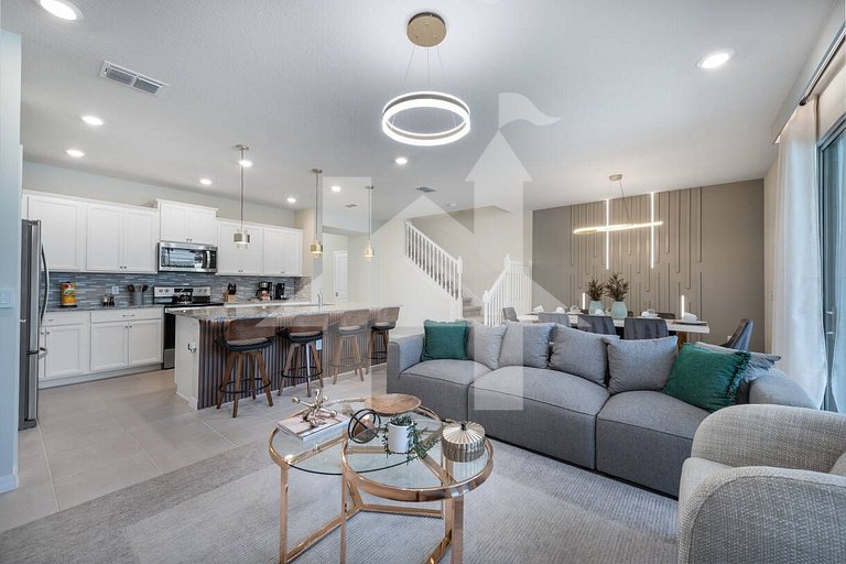 Vacation Home Near Disney, 5 bedrooms