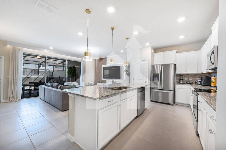Vacation Home Near Disney, 5 bedrooms