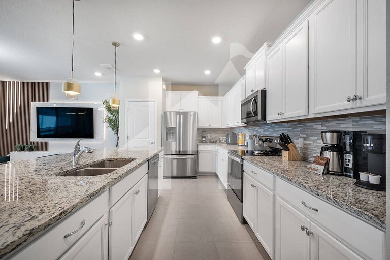 Vacation Home Near Disney, 5 bedrooms
