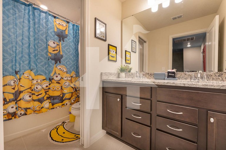 Vacation Home Near Disney, 5 bedrooms