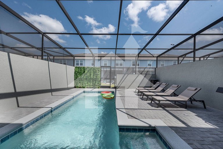 Vacation Home Near Disney, 5 bedrooms