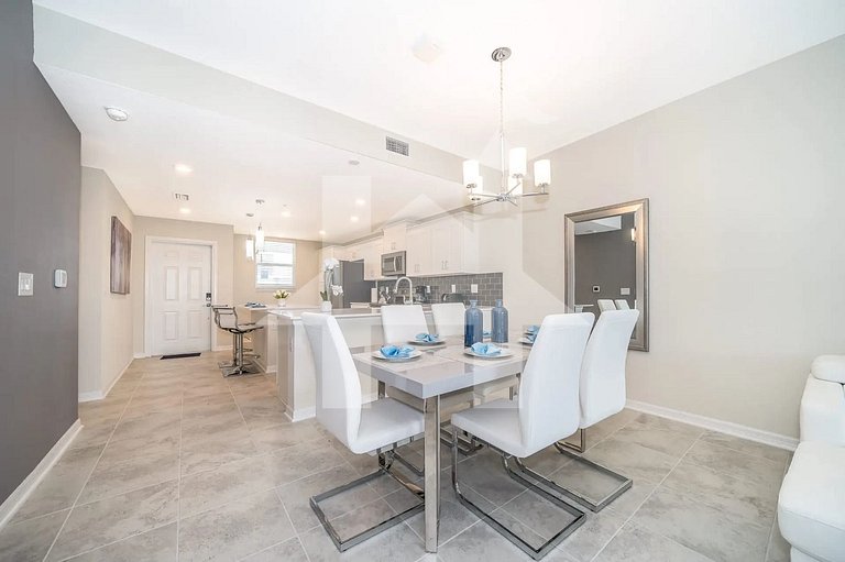 Vacation Home Near Disney, 2 bedrooms