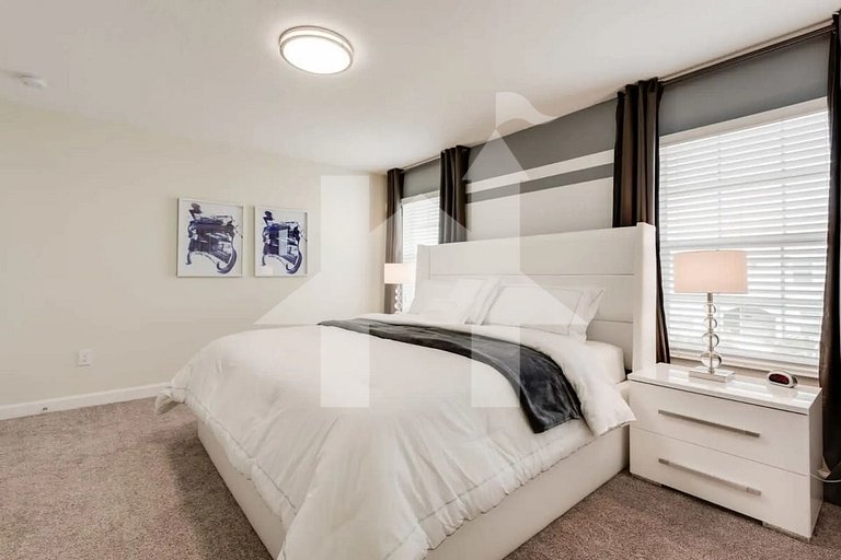 Vacation Home Near Disney, 4 bedrooms