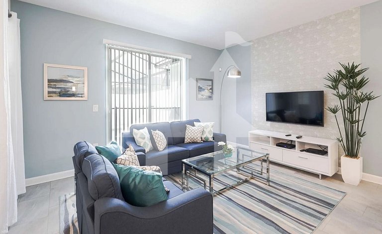 Vacation Home Near Disney, 4 bedrooms
