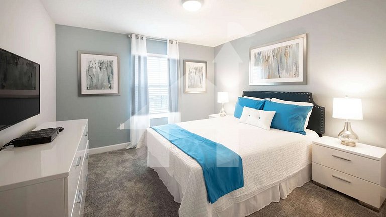 Vacation Home Near Disney, 4 bedrooms