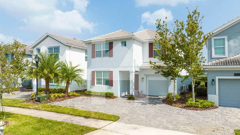 Vacation Home Near Disney, 6 bedrooms