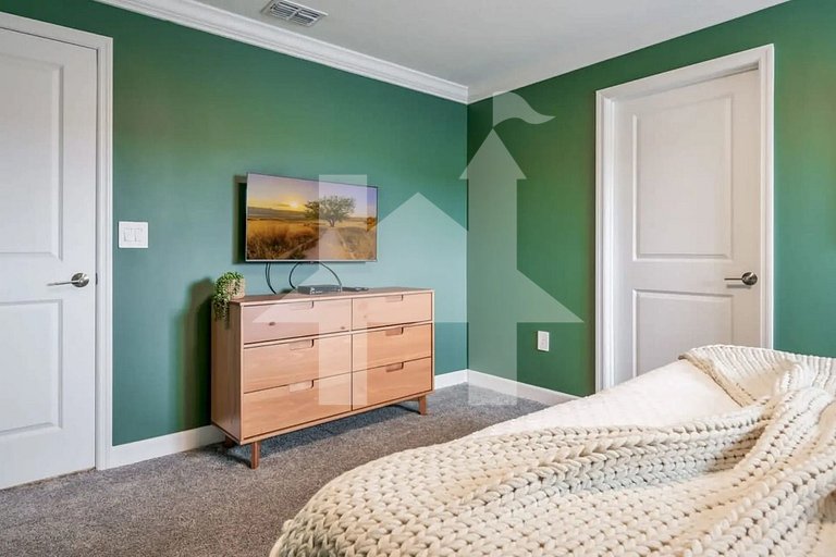 Vacation Home Near Disney, 5 bedrooms