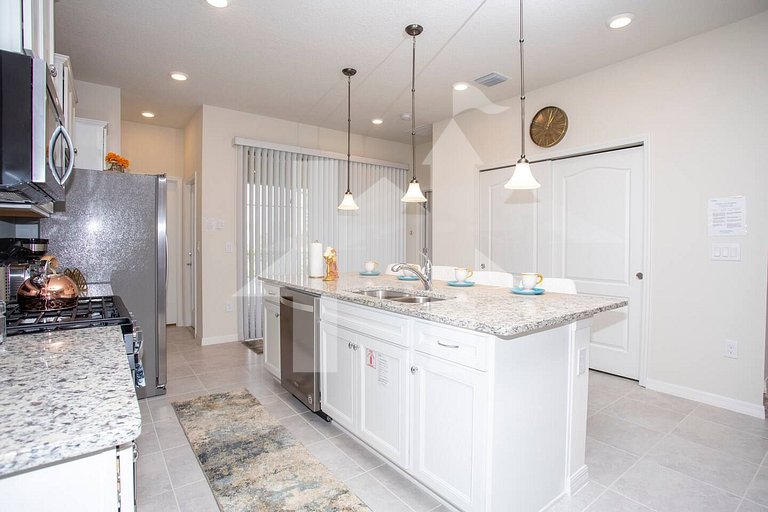 BR Villa w/ Pool, Star Wars Game Room + Resort