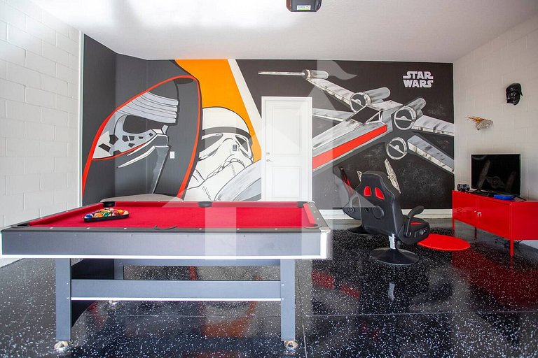 BR Villa w/ Pool, Star Wars Game Room + Resort