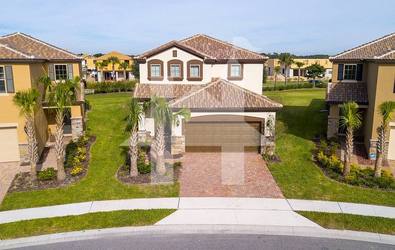 BR Villa w/ Pool, Star Wars Game Room + Resort