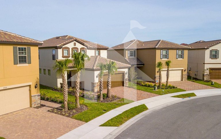 BR Villa w/ Pool, Star Wars Game Room + Resort