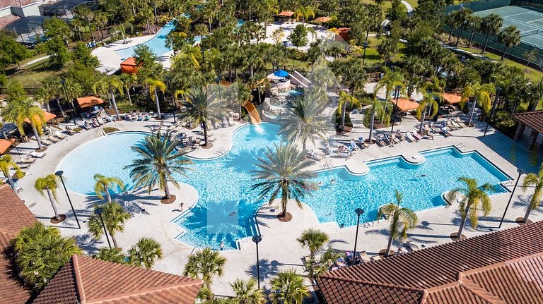 BR Villa w/ Pool, Star Wars Game Room + Resort
