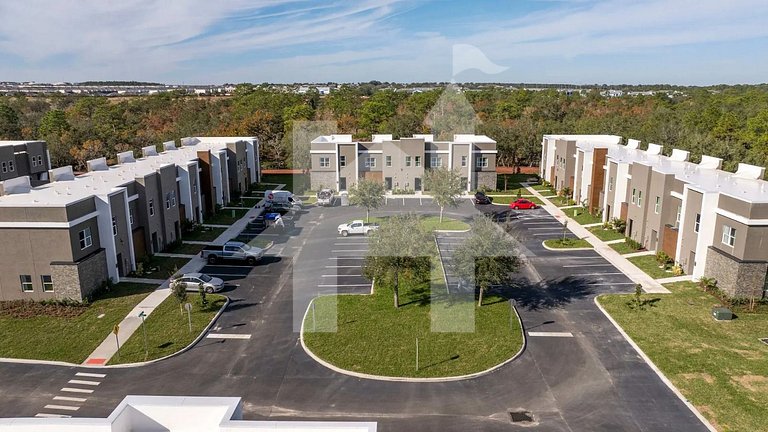 Vacation Home Near Disney, 5 bedrooms