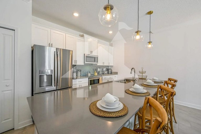 Vacation Home Near Disney, 4 bedrooms