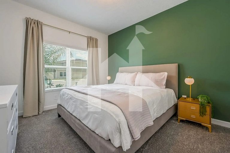 Vacation Home Near Disney, 4 bedrooms