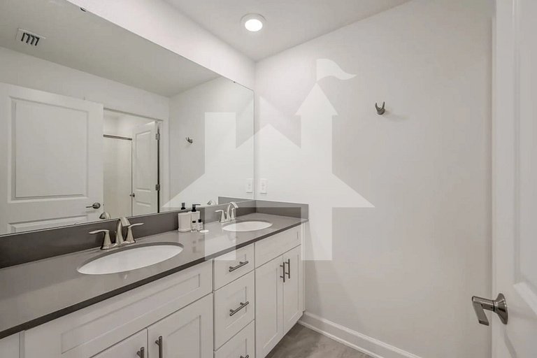 Vacation Home Near Disney, 4 bedrooms