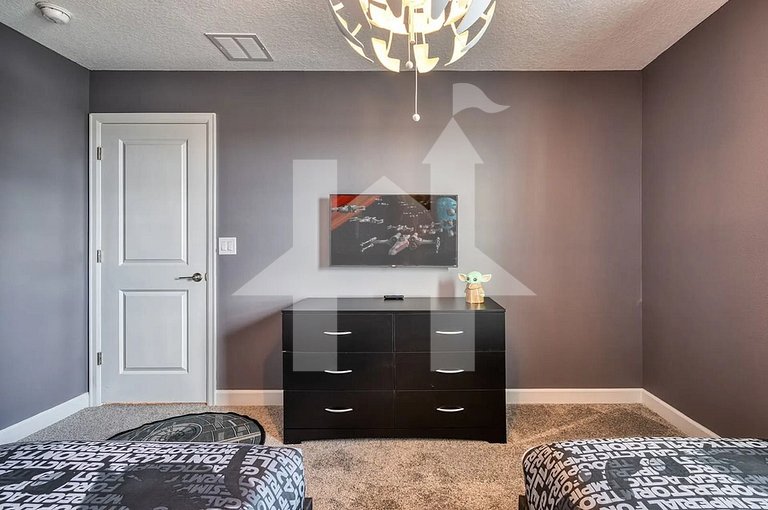 Vacation Home Near Disney, 6 bedrooms