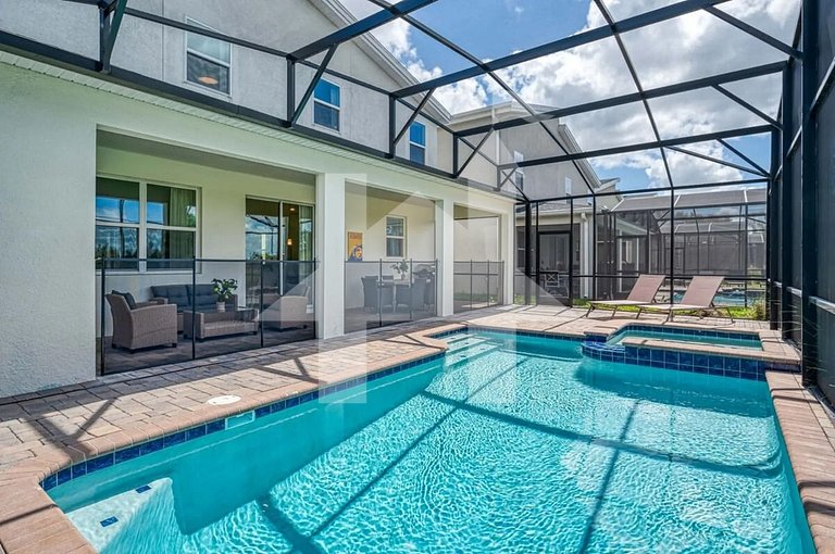 Vacation Home Near Disney, 6 bedrooms