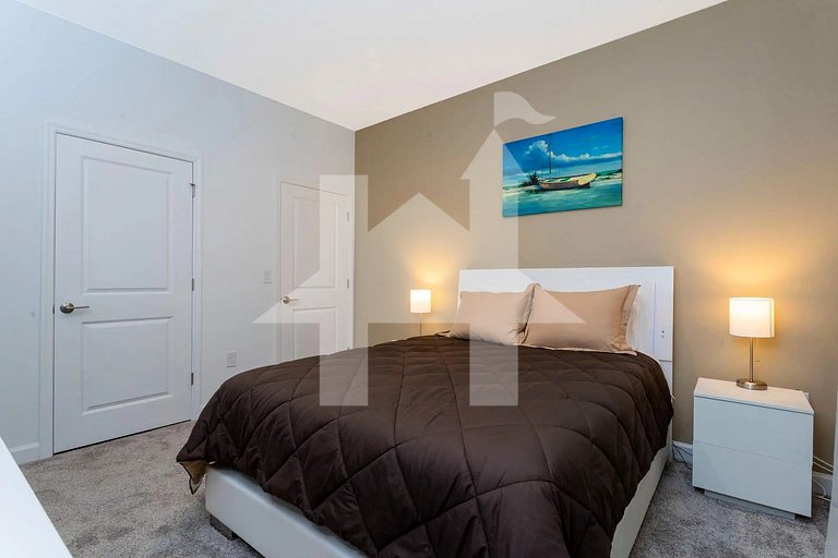 Townhouse Moderna 4Q c/ Piscina /10 Min da Disney!