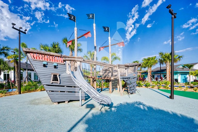 2965 Modern 4BR Townhome w/ Pool – 10 Min to Disney!