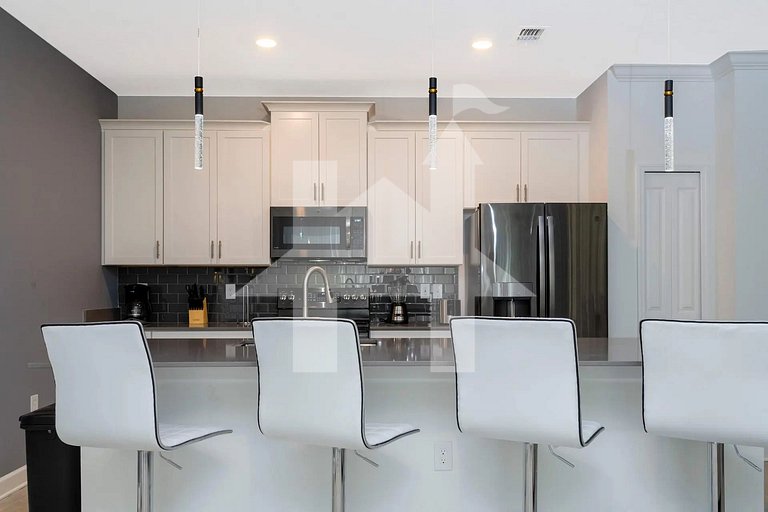 Townhouse Moderna 4Q c/ Piscina /10 Min da Disney!