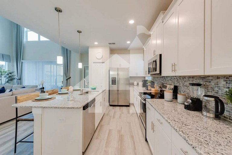Vacation Home Near Disney, 5 bedrooms