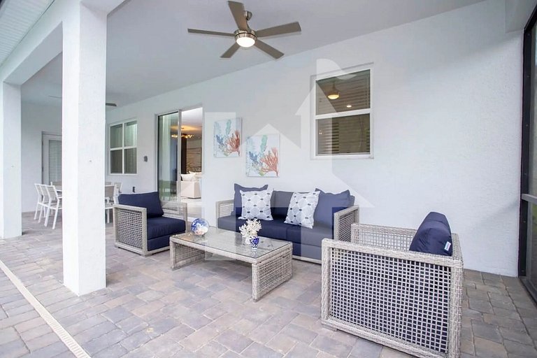 Vacation Home Near Disney, 6 bedrooms
