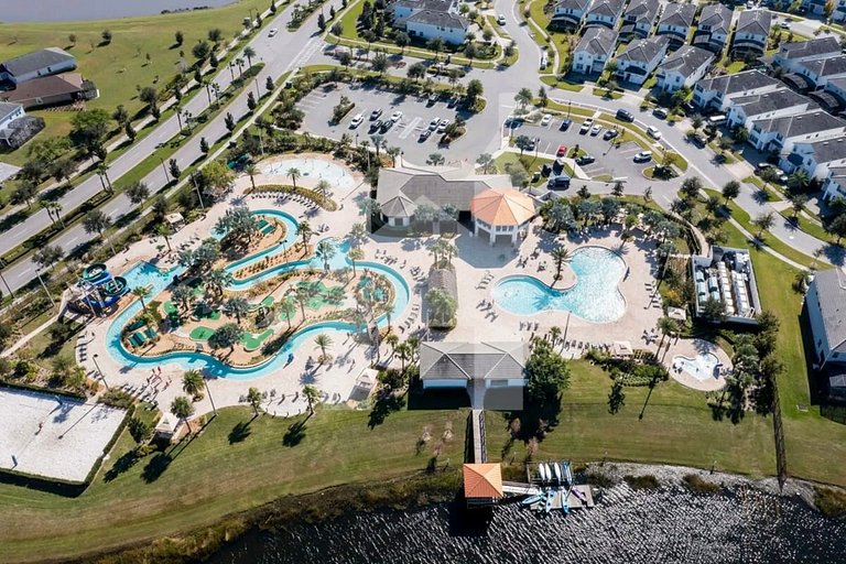 Vacation Home Near Disney, 6 bedrooms