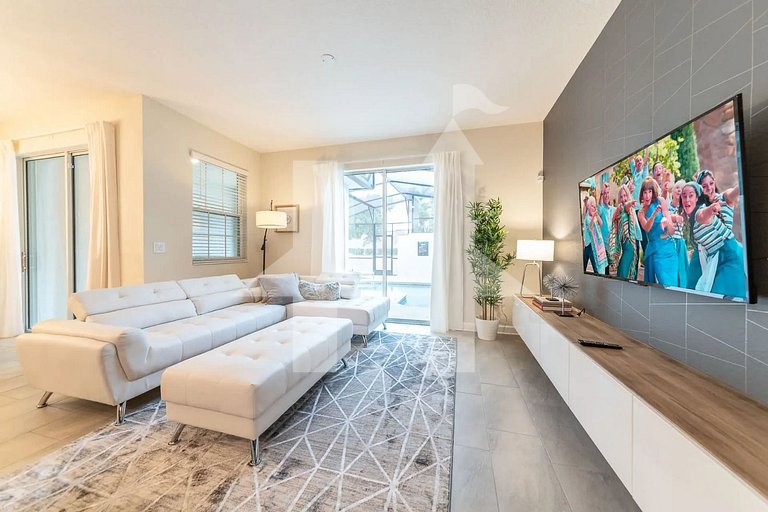 Vacation Home Near Disney, 4 bedrooms