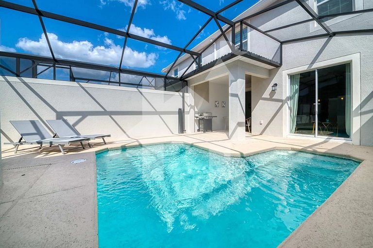 Vacation Home Near Disney, 4 bedrooms