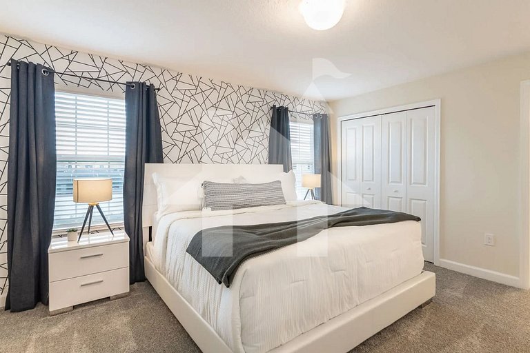 Vacation Home Near Disney, 4 bedrooms