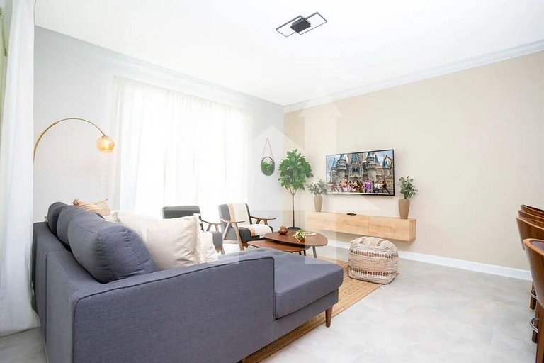 Vacation Home Near Disney, 4 bedrooms