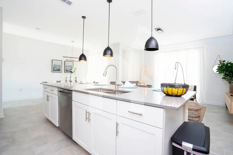 Vacation Home Near Disney, 4 bedrooms