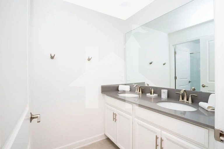 Vacation Home Near Disney, 4 bedrooms