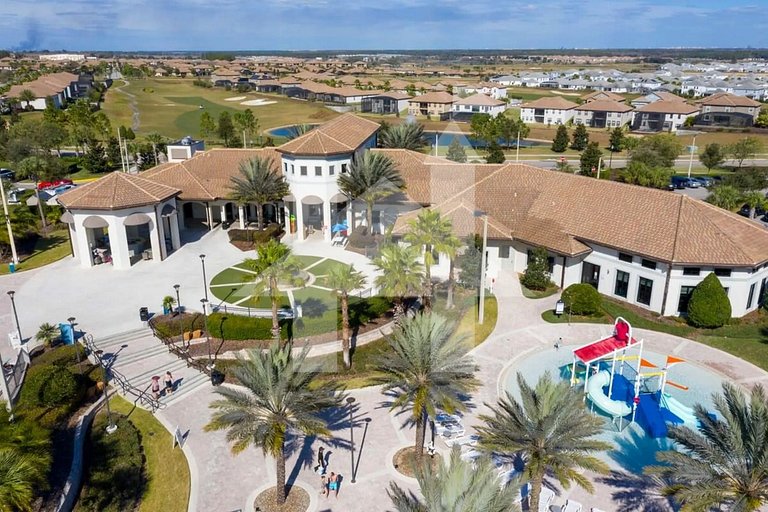 Vacation Home Near Disney, 4 bedrooms