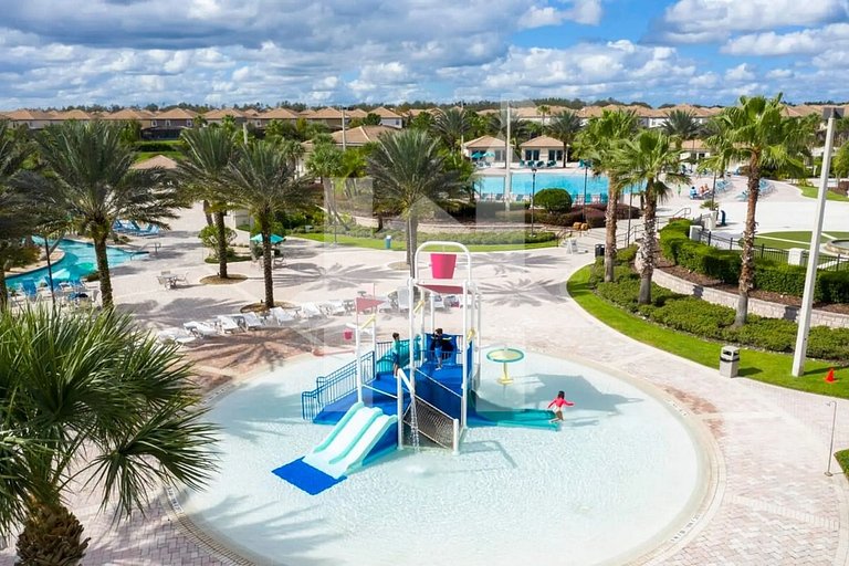 Vacation Home Near Disney, 4 bedrooms