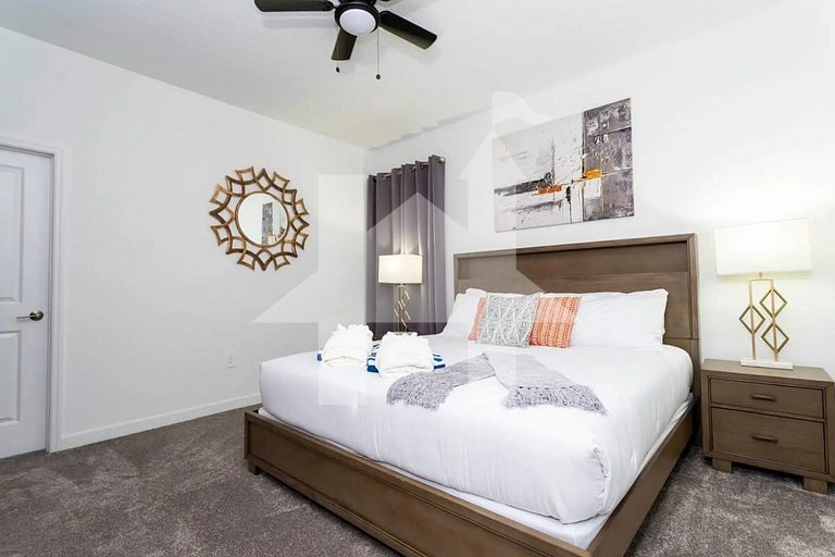 Vacation Home Near Disney,5 bedrooms