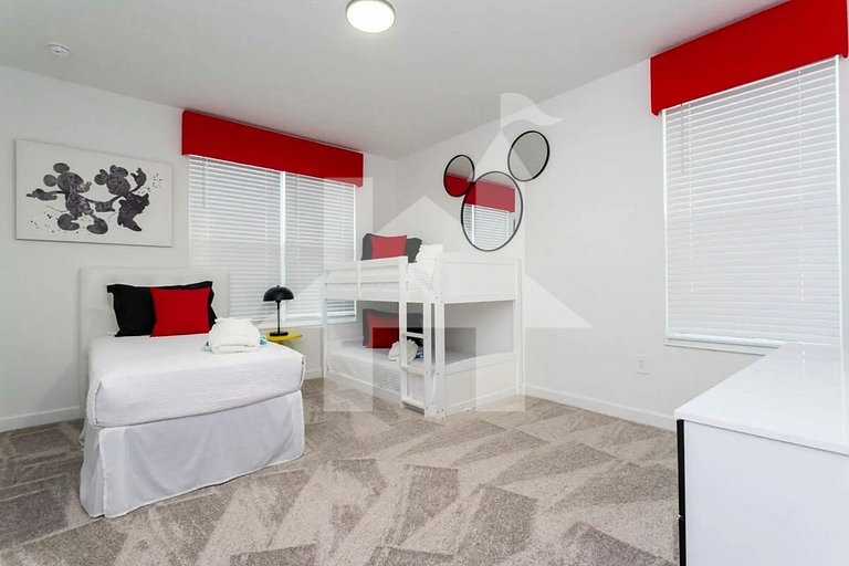 Vacation Home Near Disney,5 bedrooms
