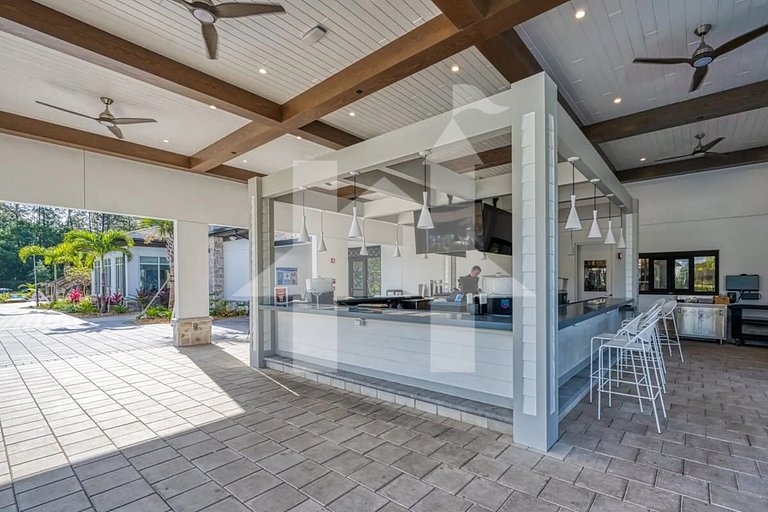 Vacation Home Near Disney, 6 bedrooms