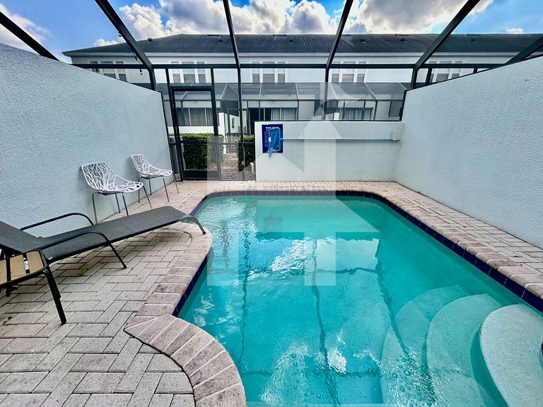 7670 - Casa 3Q/3B com Piscina Privativa | Perto da Disney