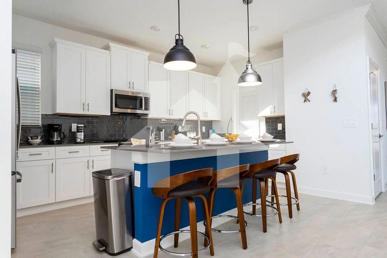 Vacation Home Near Disney, 5 bedrooms