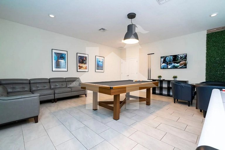 Vacation Home Near Disney, 6 bedrooms