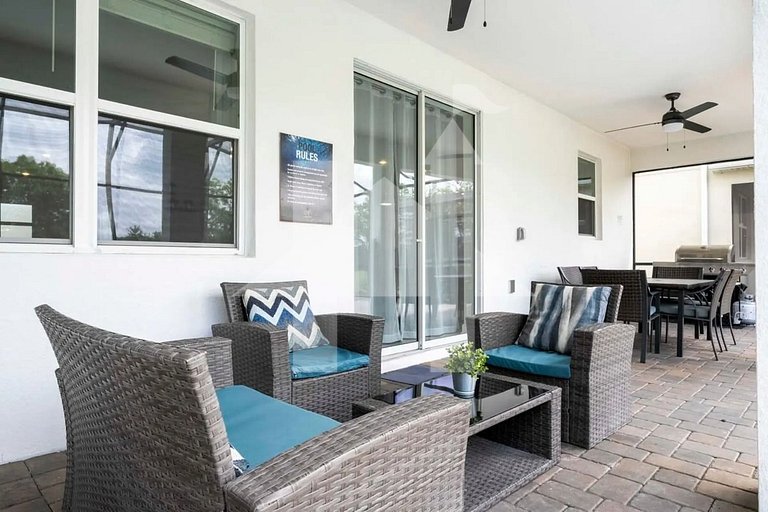 Vacation Home Near Disney, 6 bedrooms