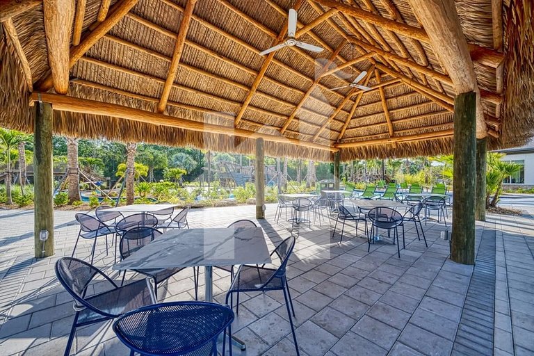 Vacation Home Near Disney, 6 bedrooms