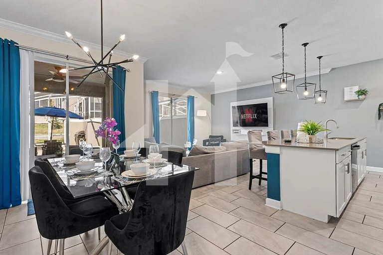 Vacation Home Near Disney, 4 bedrooms