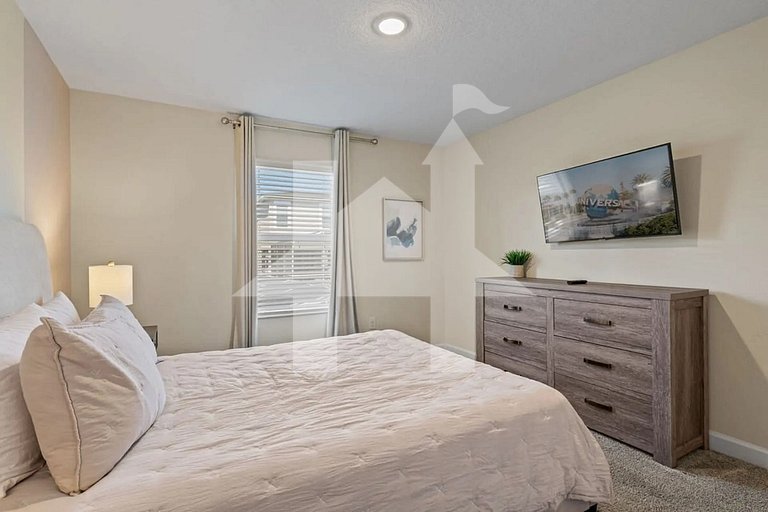 Vacation Home Near Disney, 4 bedrooms