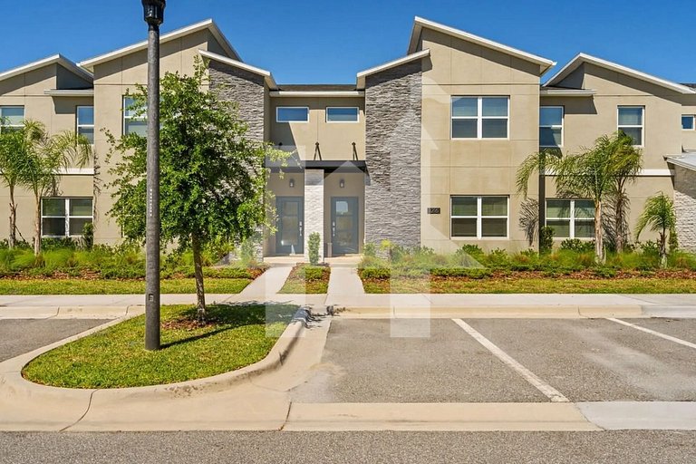 Vacation Home Near Disney, 4 bedrooms
