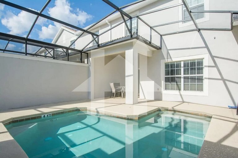 Vacation Home Near Disney, 4 bedrooms